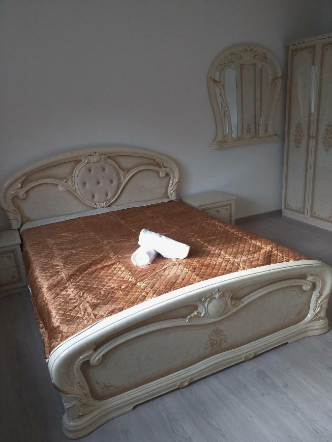 Hotel Chio Vazec Bagian luar foto
