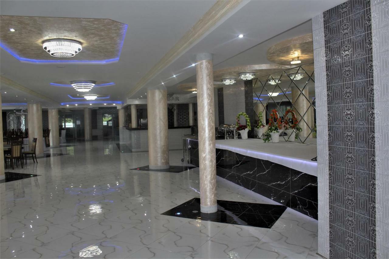 Hotel Chio Vazec Bagian luar foto