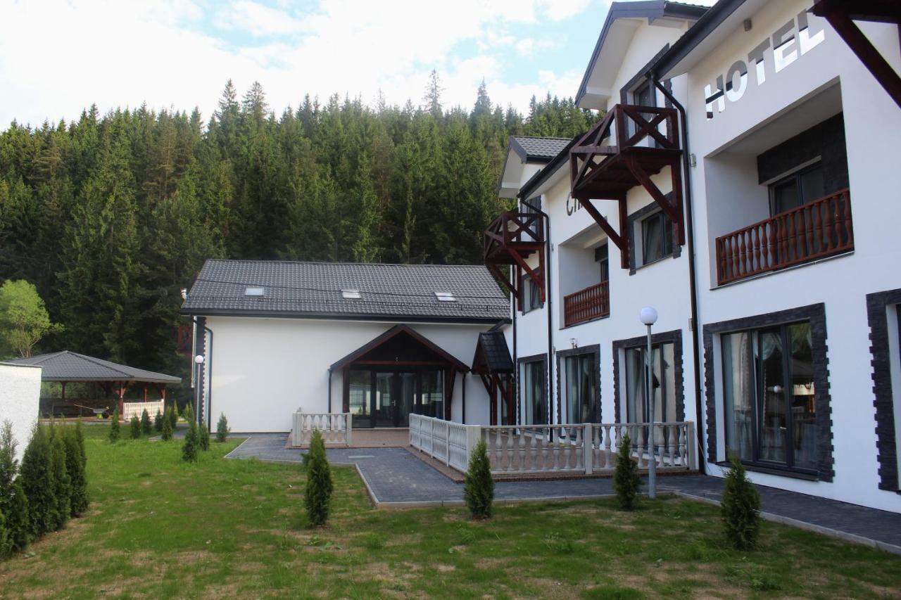Hotel Chio Vazec Bagian luar foto