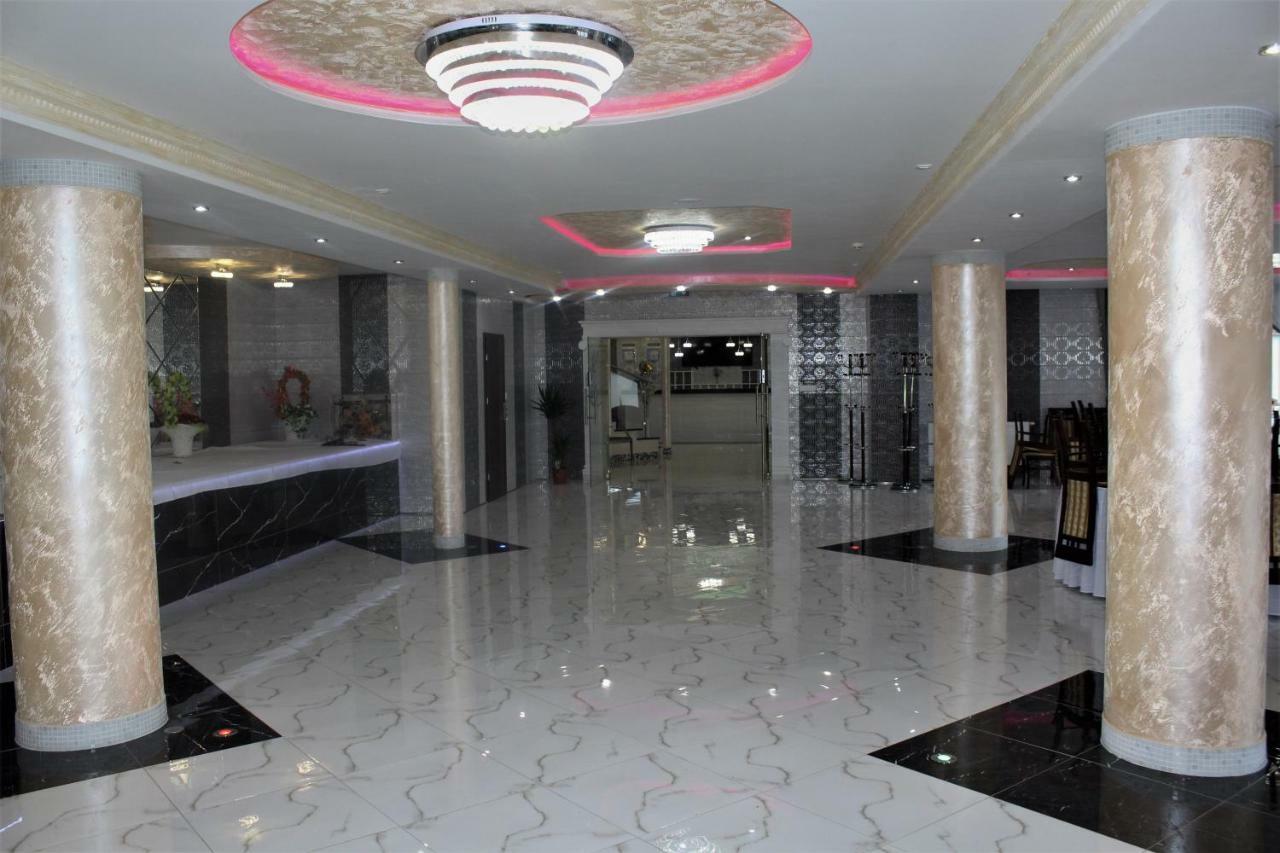 Hotel Chio Vazec Bagian luar foto