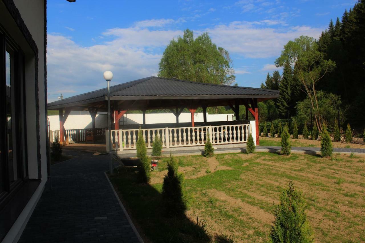 Hotel Chio Vazec Bagian luar foto