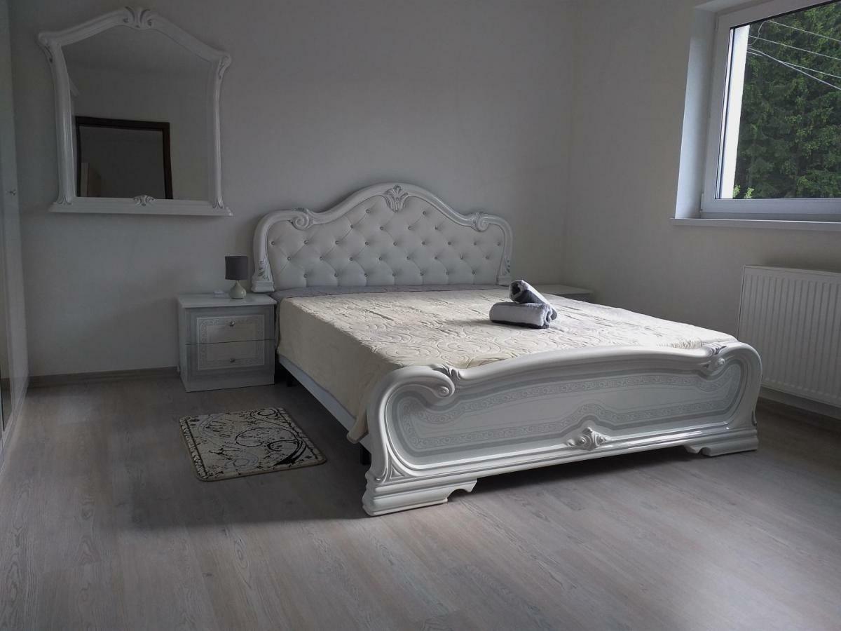 Hotel Chio Vazec Bagian luar foto